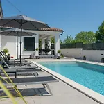 M By Interhome Krnica